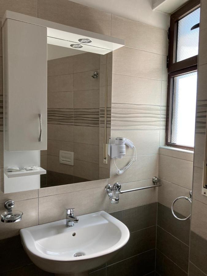 Villa Daniele Durres Exterior photo